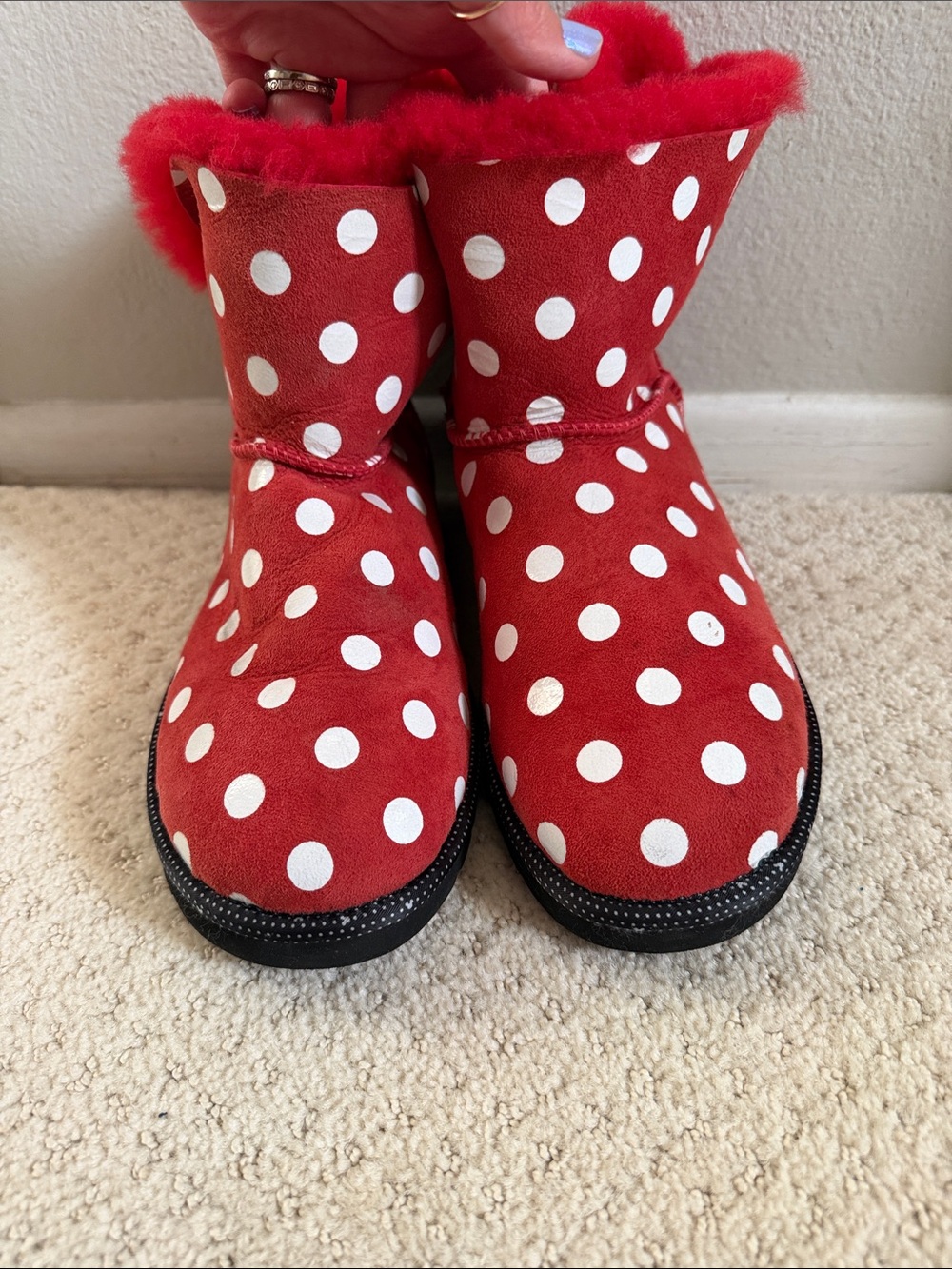 Red Polka Dot Minnie Mouse Uggs - Picture 6 of 7